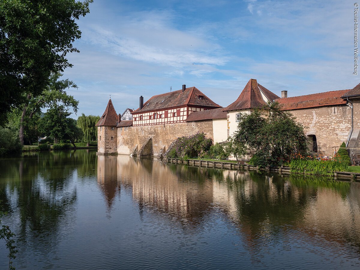 Die Seeweihermauer in Weißenburg