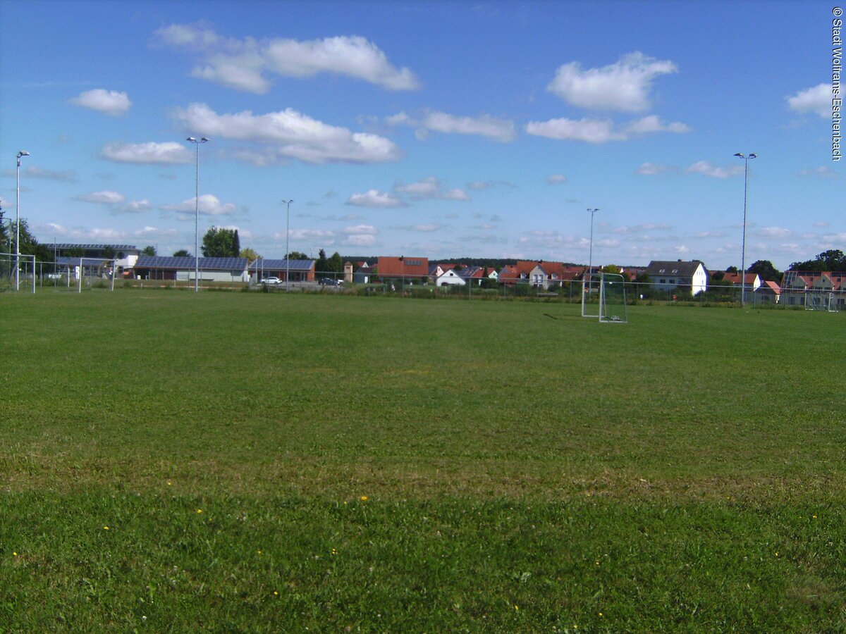 Sommertag am Sportplatz in Wolframs-Eschenbach