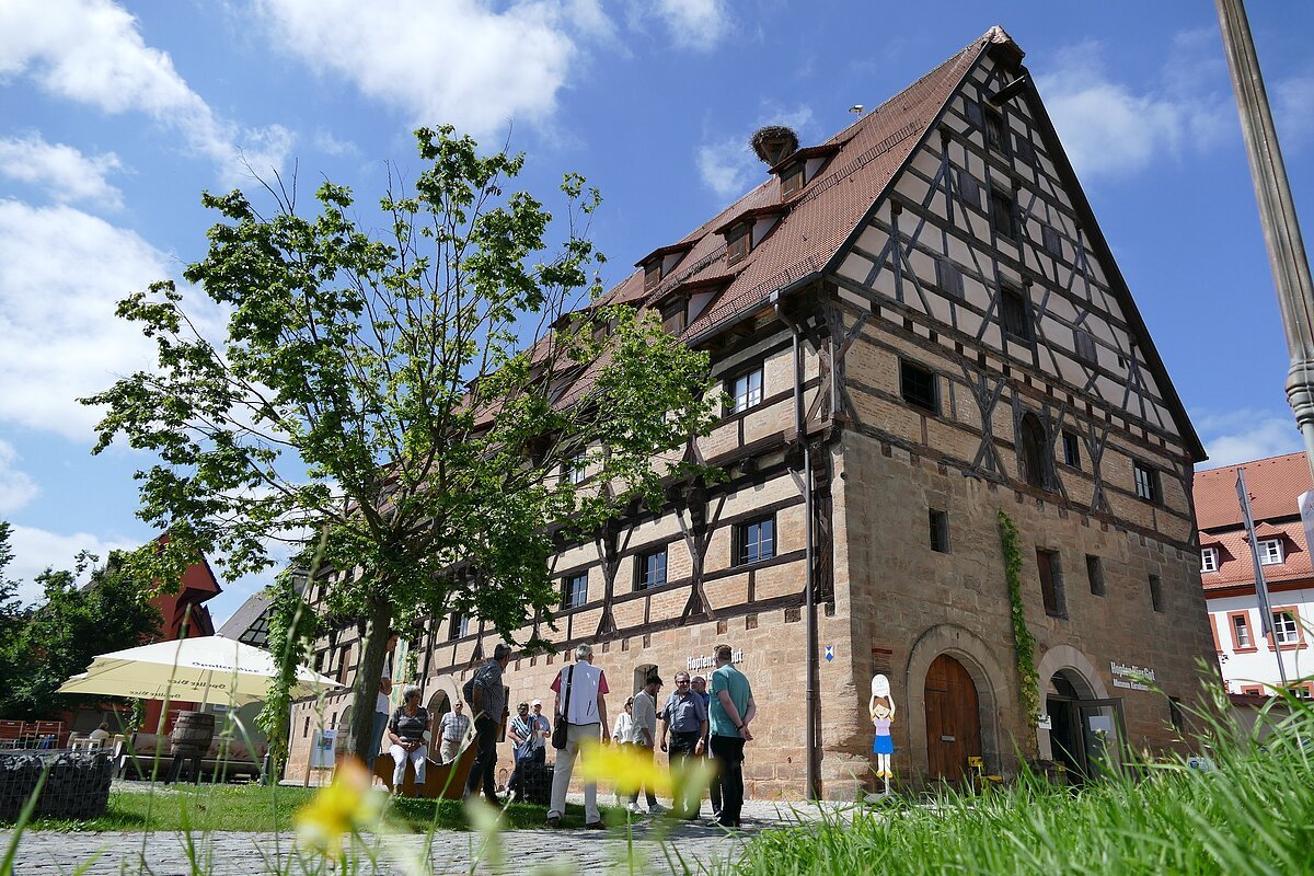 Aussenansicht HopfenBierGut im Kornhaus der Stadt Spalt - Bildquelle Spalt Tourismus